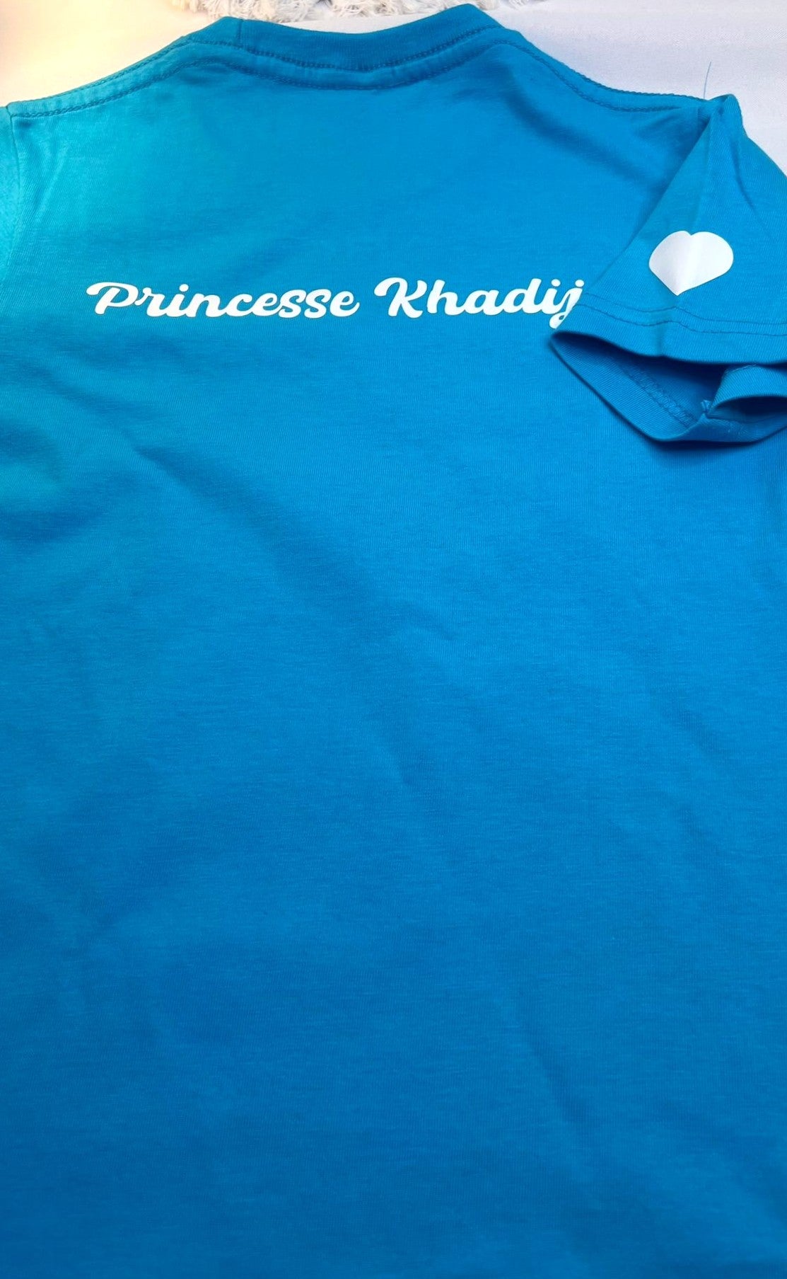 T-shirt "to cool to cry" à personnaliser