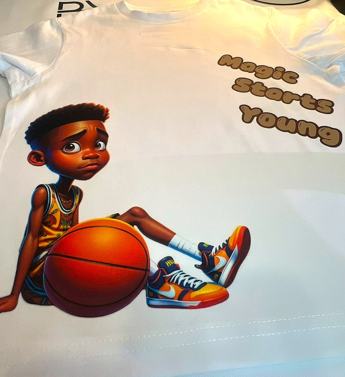 T-shirt "Magic starts Young" + flocage prénom
